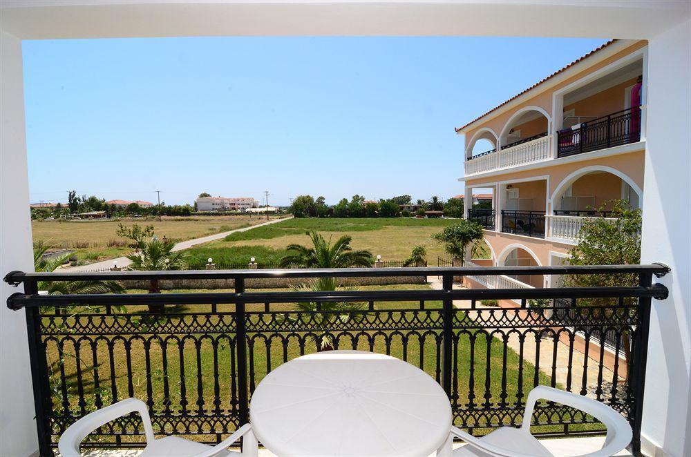 Athina Apartments Zakynthos Exterior photo